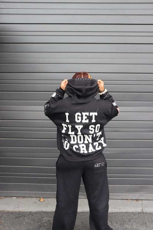 GO AWALL Sweatsuit (black)