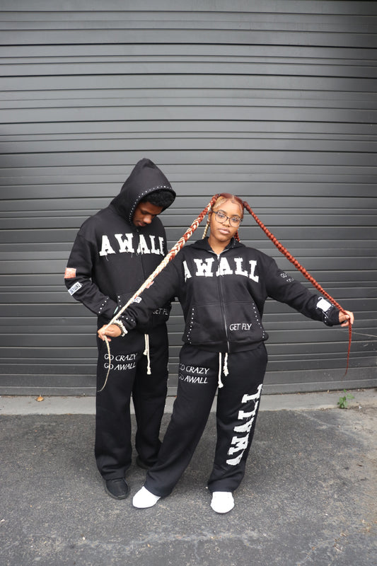 GO AWALL Sweatsuit (black)